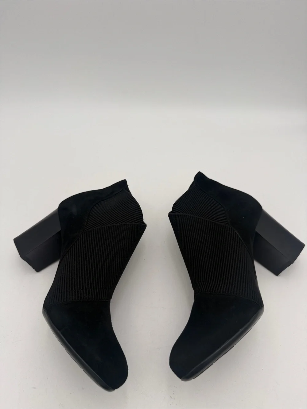 Vintage vaneli Black Women's Ankle Booties 6.5M Textured Elastic Wrap Y2K goth